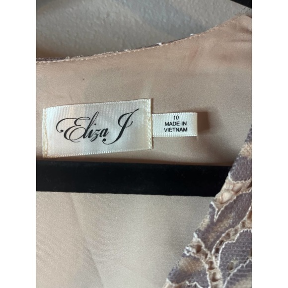 Eliza J‎ Womens Lace Dress V Neck Long Bell Sleeve Lined Party Cocktail - Picture 4 of 6